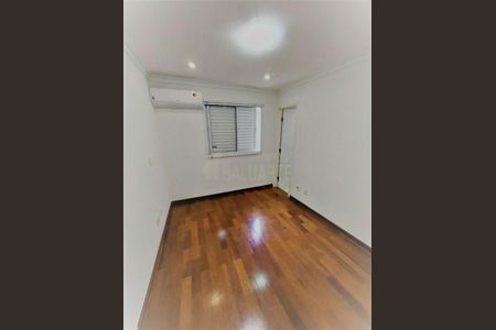 Casa à venda com 4 quartos, 132m² em Vila Sofia, São Paulo