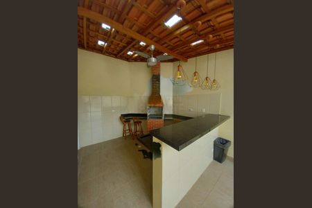 Casa à venda com 101m², 3 quartos e 2 vagas