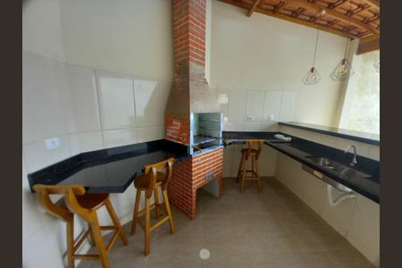 Casa à venda com 101m², 3 quartos e 2 vagas