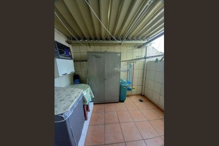 Casa à venda com 101m², 3 quartos e 2 vagas