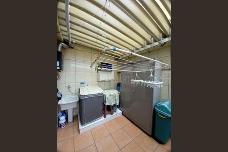 Casa à venda com 101m², 3 quartos e 2 vagas
