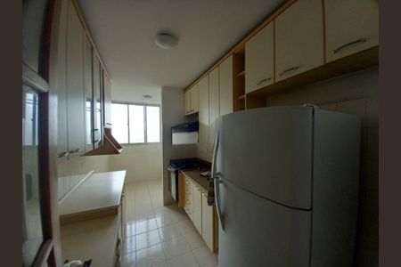 Apartamento à venda com 3 quartos, 65m² em Vila Sao Paulo, São Paulo