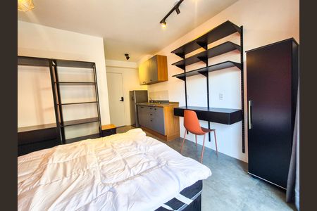 Studio para alugar com 20m², 1 quarto e sem vaga Studio para alugar com 20m², 1 quarto e sem vagaSala/Quarto
