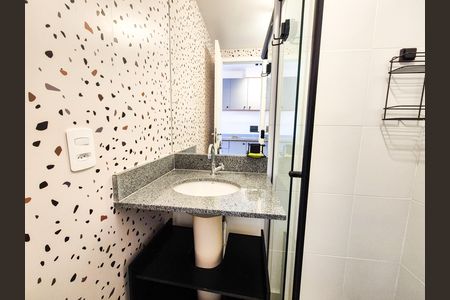 Banheiro de kitnet/studio para alugar com 1 quarto, 20m² em Campos Elíseos, São Paulo