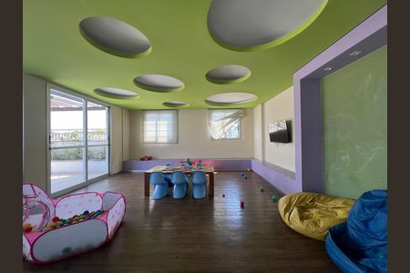 Apartamento para alugar com 63m², 2 quartos e 1 vaga Apartamento para alugar com 63m², 2 quartos e 1 vagaÁrea comum - Playground