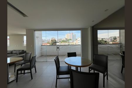Apartamento para alugar com 63m², 2 quartos e 1 vaga Apartamento para alugar com 63m², 2 quartos e 1 vagaÁrea comum - Salão de festas