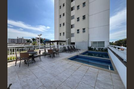 Apartamento para alugar com 63m², 2 quartos e 1 vaga Apartamento para alugar com 63m², 2 quartos e 1 vagaÁrea comum - Piscina