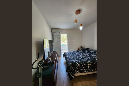 Casa à venda com 3 quartos, 110m² em Jardim Sabara, São Paulo