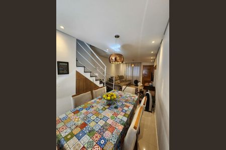 Casa à venda com 3 quartos, 110m² em Jardim Sabara, São Paulo