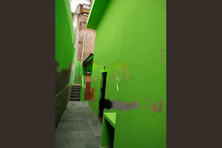 Casa à venda com 2 quartos, 190m² em Jardim Itacolomi, São Paulo