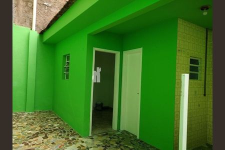 Casa à venda com 2 quartos, 190m² em Jardim Itacolomi, São Paulo