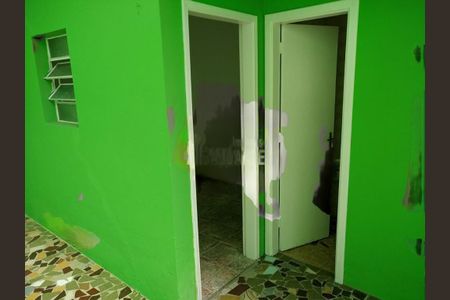Casa à venda com 2 quartos, 190m² em Jardim Itacolomi, São Paulo