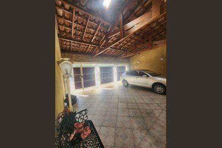 Casa à venda com 3 quartos, 228m² em Vila Sao Pedro, São Paulo