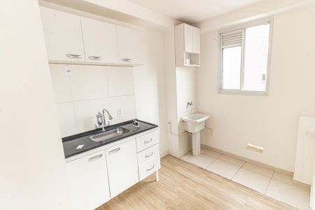 Apartamento para alugar com 40m², 2 quartos e sem vaga Apartamento para alugar com 40m², 2 quartos e sem vagaCozinha e Área de Serviço