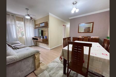 Apartamento à venda com 63m², 3 quartos e 1 vaga Apartamento à venda com 63m², 3 quartos e 1 vagaSala