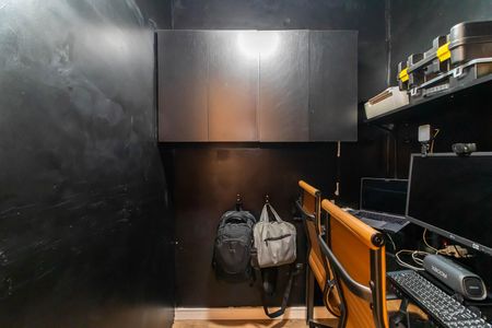 Apartamento à venda com 44m², 2 quartos e 1 vagaEscritório