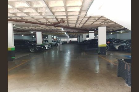 Apartamento à venda com 65m², 2 quartos e 1 vaga