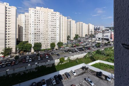 Apartamento para alugar com 45m², 2 quartos e 1 vagaCozinha e Área de Serviço - vista