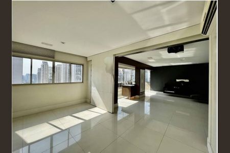 Apartamento à venda com 4 quartos, 220m² em Campo Belo, São Paulo