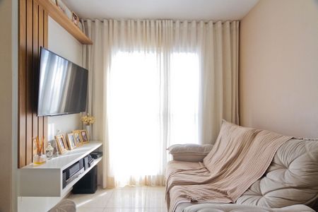 Apartamento à venda com 49m², 2 quartos e 1 vaga Apartamento à venda com 49m², 2 quartos e 1 vagaSala