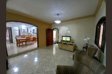 Casa à venda com 3 quartos, 151m² em Vila Campo Grande, São Paulo