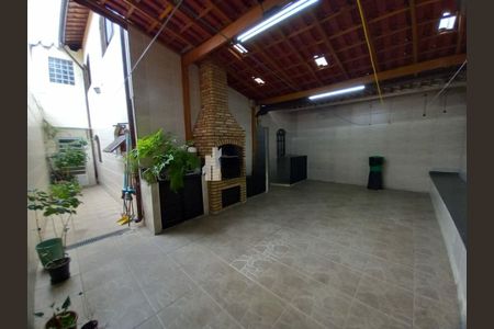 Casa à venda com 151m², 3 quartos e 3 vagas