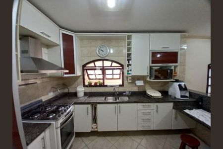 Casa à venda com 151m², 3 quartos e 3 vagas