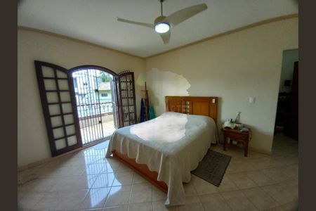 Casa à venda com 151m², 3 quartos e 3 vagas
