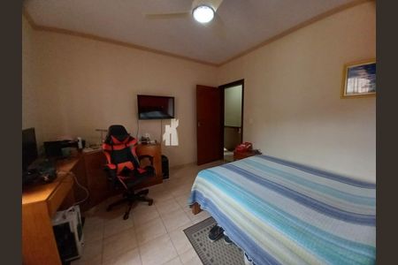 Casa à venda com 151m², 3 quartos e 3 vagas