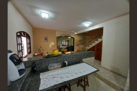 Casa à venda com 151m², 3 quartos e 3 vagas