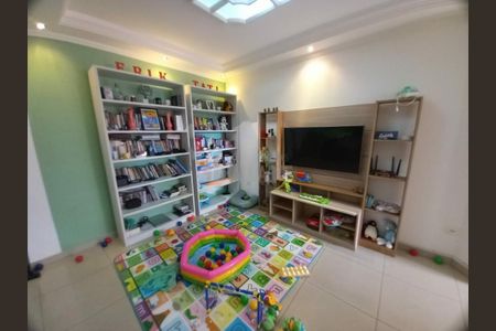 Casa à venda com 1 quarto, 81m² em Jardim Orly, São Paulo