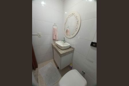 Casa à venda com 81m², 1 quarto e 2 vagas
