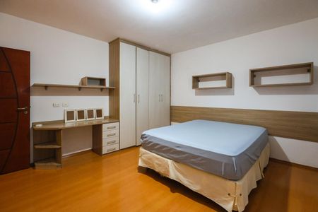 Casa para alugar com 140m², 3 quartos e 4 vagas Casa para alugar com 140m², 3 quartos e 4 vagasQuarto 2
