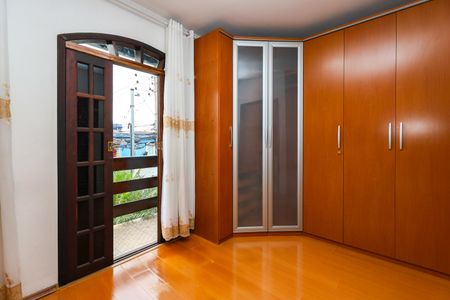 Casa para alugar com 140m², 3 quartos e 4 vagas Casa para alugar com 140m², 3 quartos e 4 vagasSuíte