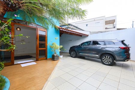 Casa para alugar com 140m², 3 quartos e 4 vagas Casa para alugar com 140m², 3 quartos e 4 vagasÁrea externa