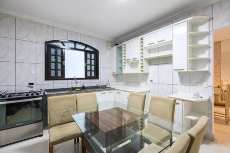 Casa para alugar com 140m², 3 quartos e 4 vagas Casa para alugar com 140m², 3 quartos e 4 vagasCozinha