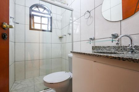 Casa para alugar com 140m², 3 quartos e 4 vagas Casa para alugar com 140m², 3 quartos e 4 vagasBanheiro
