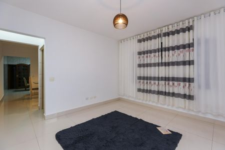 Casa para alugar com 140m², 3 quartos e 4 vagas Casa para alugar com 140m², 3 quartos e 4 vagasSala