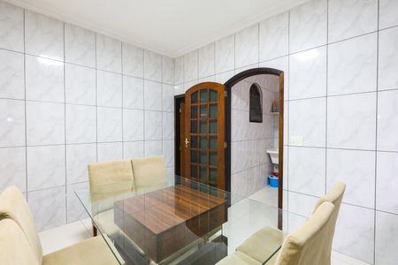 Casa para alugar com 140m², 3 quartos e 4 vagas Casa para alugar com 140m², 3 quartos e 4 vagasCozinha