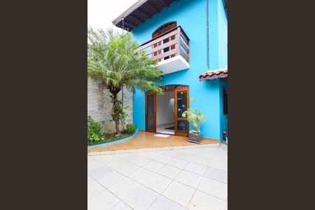 Casa para alugar com 140m², 3 quartos e 4 vagas Casa para alugar com 140m², 3 quartos e 4 vagasÁrea externa