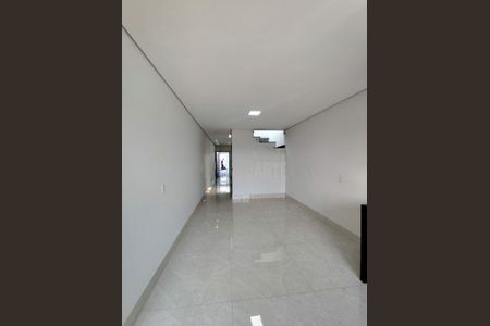 Casa à venda com 3 quartos, 150m² em Jardim Santa Cruz, São Paulo