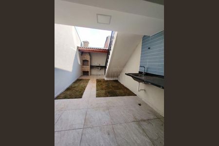 Casa à venda com 3 quartos, 150m² em Jardim Santa Cruz, São Paulo