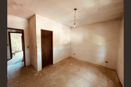Casa à venda com 4 quartos, 200m² em Jardim Prudência, São Paulo