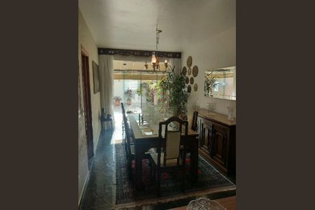 Casa à venda com 3 quartos, 175m² em Campo Belo, São Paulo