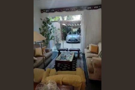 Casa à venda com 3 quartos, 175m² em Campo Belo, São Paulo