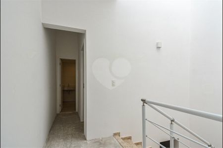 Casa à venda com 75m², 2 quartos e 1 vaga