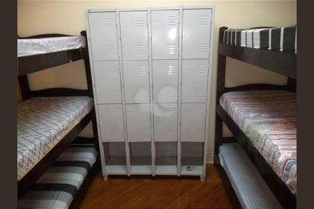 Casa à venda com 178m², 3 quartos e 1 vaga