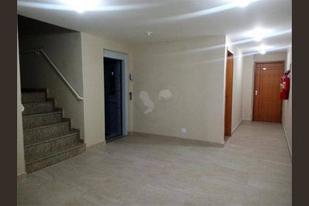 Apartamento à venda com 29m², 1 quarto e sem vaga