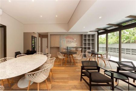 Apartamento para alugar com 4 quartos, 181m² em Jardim Paulista, São Paulo
