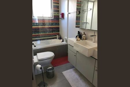 Apartamento à venda com 209m², 2 quartos e 3 vagas